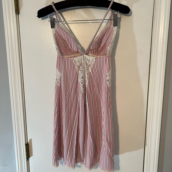 VICTORIA’S SECRET Classic Pink Stripe Lace Modal V-neck Slip Nightgown - Sz M🩷 - Picture 4 of 7